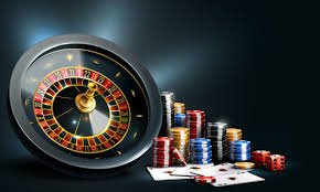 Fattbat ပလက်ဖောင်းတွင် Baccarat နှင့် Poker ကတ်ဂိမ်းများ ကစားနေသောမြင်ကွင်း
